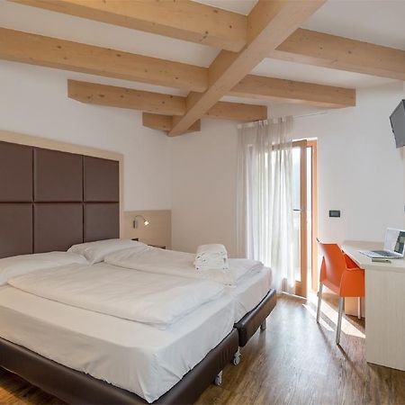 Villa Cameras Room And Breakfast Mori Exteriér fotografie