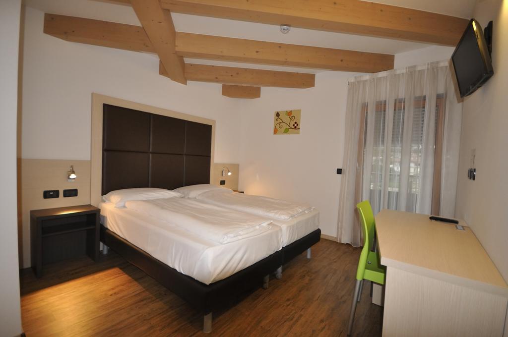 Villa Cameras Room And Breakfast Mori Exteriér fotografie