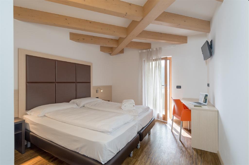 Villa Cameras Room And Breakfast Mori Exteriér fotografie