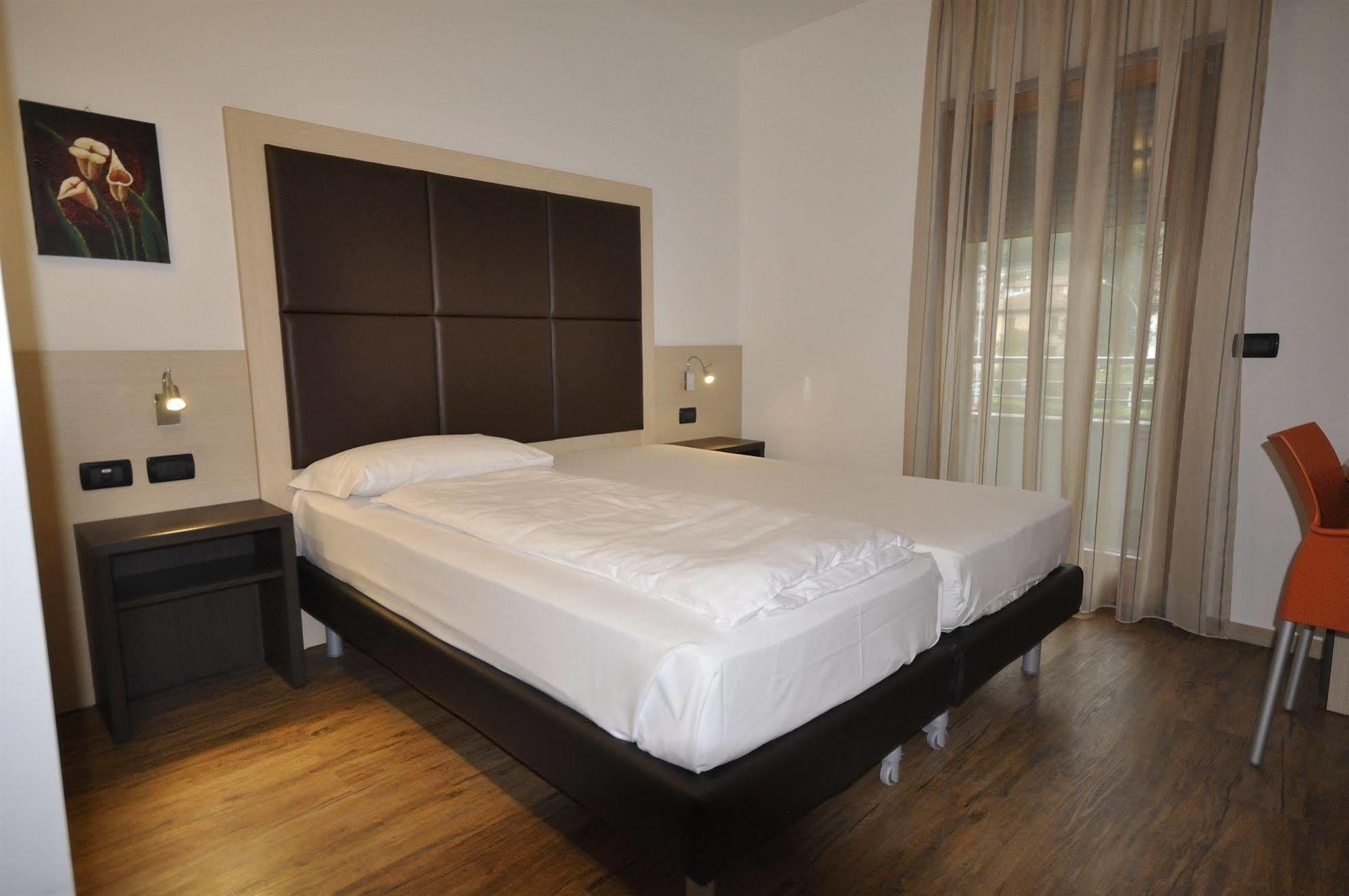 Villa Cameras Room And Breakfast Mori Exteriér fotografie